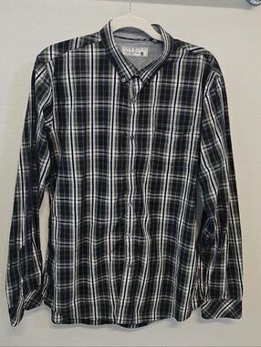 7 Diamonds Men's Black, Green and White Plaid Button-Down Shirt